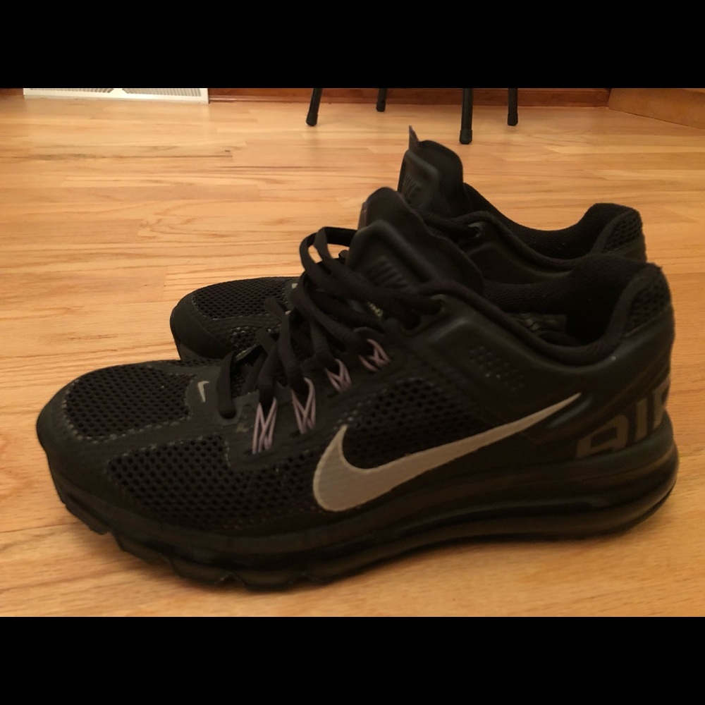 Classic Nike Air Max- Size 8